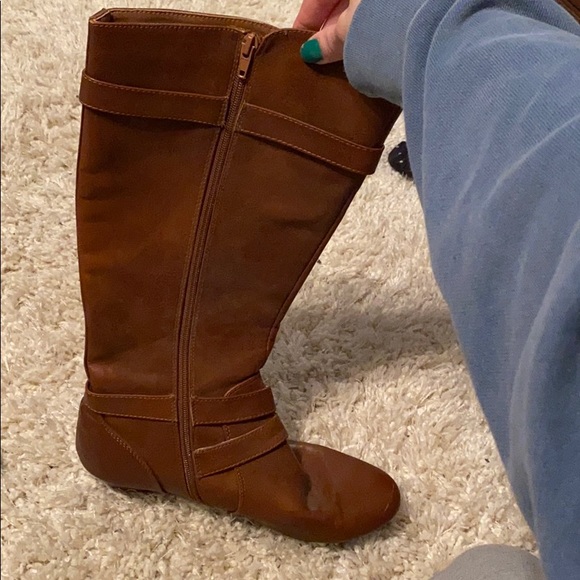 Super cute barely worn boots! - Picture 3 of 3